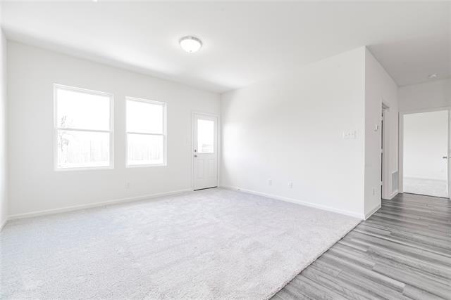 Building Photo - 772 Wellington Dr