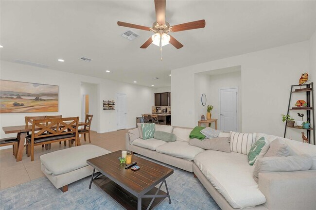 Building Photo - 16900 Adoro Dr