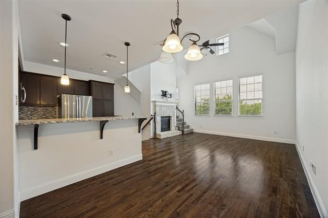 Building Photo - 7919 Parkwood Blvd