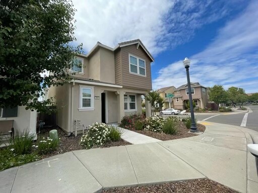 Building Photo - 3963 Samuelson Way