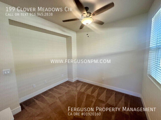 Building Photo - 199 Clover Meadows Cir