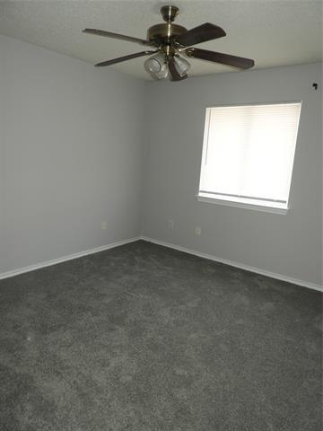 Building Photo - 2604 Lookout Dr