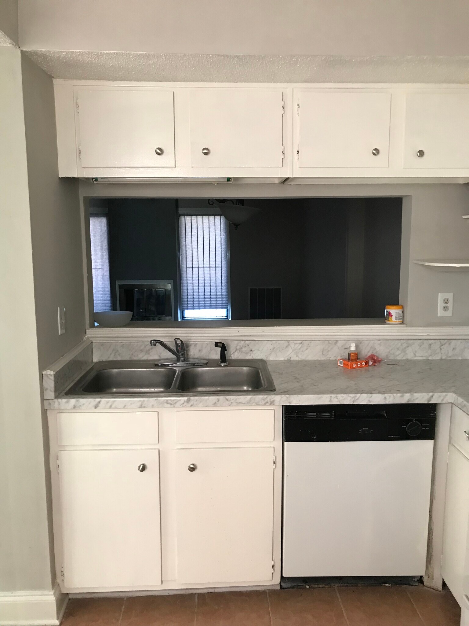 Kitchen - 5589 Gates Cv