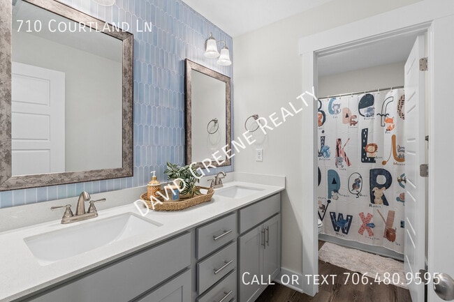 Building Photo - 710 Courtland Ln