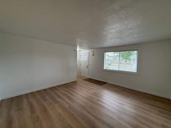 Building Photo - 4012so