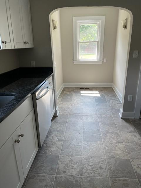 Building Photo - 303 Central Ave