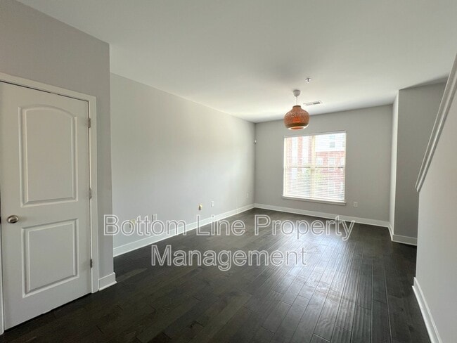 Building Photo - 841 Seigle Point Dr