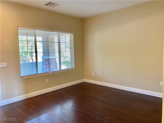 Building Photo - 5787 Mesa Mountain Dr
