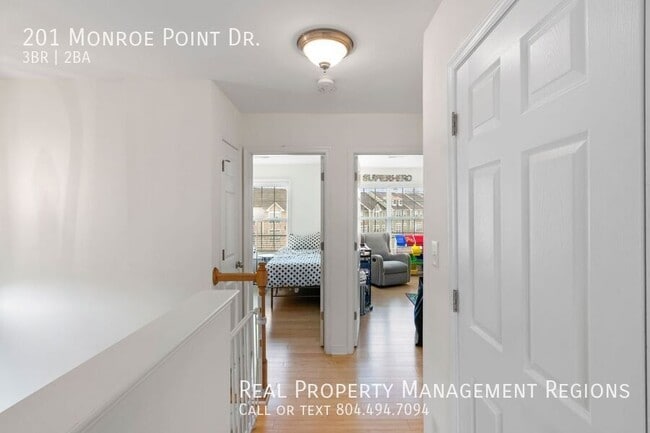 Building Photo - 201 Monroe Point Dr