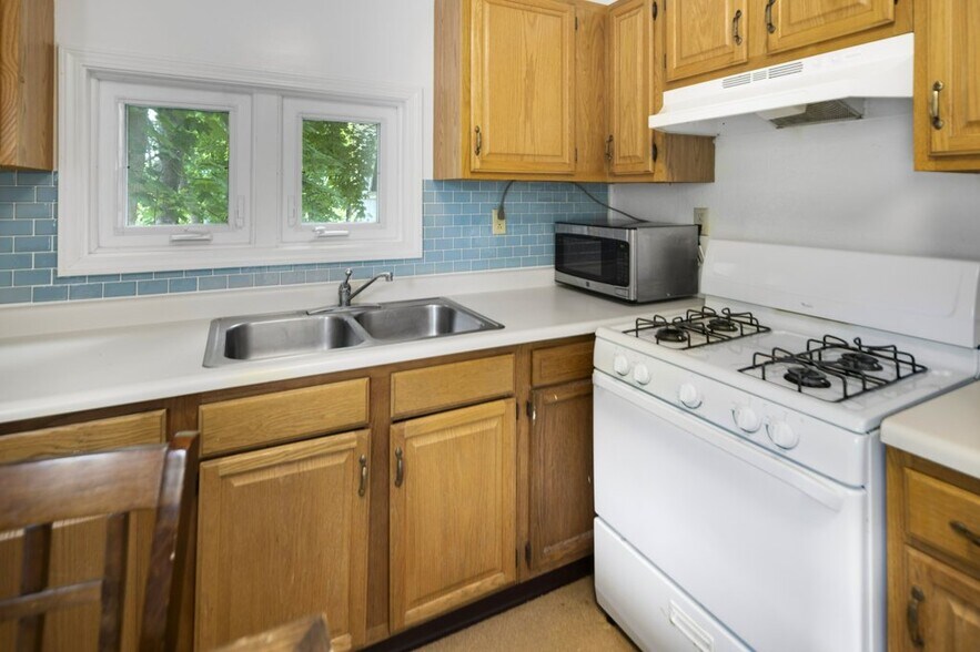 Building Photo - 309 Dryden Rd