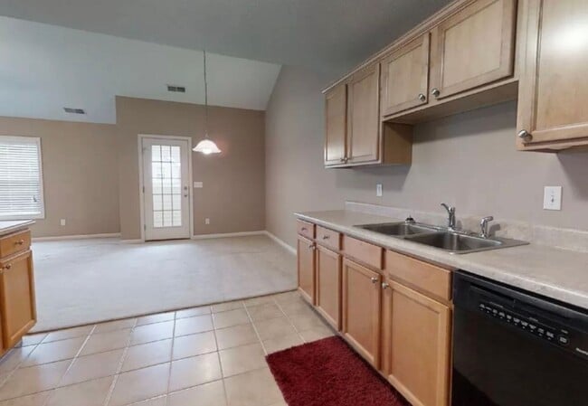 Building Photo - 1358 Mariner Way