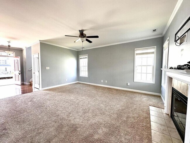 Building Photo - 6008 Crown Ridge Ct