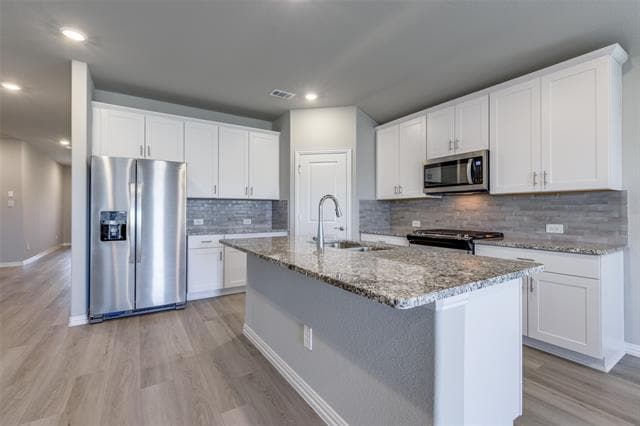 Building Photo - 5209 Meditation Dr