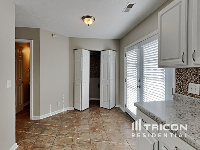 Building Photo - 2240 Crescent Valley Ln
