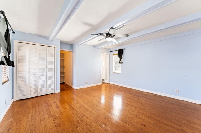 Building Photo - 4194 Honeysuckle Ave