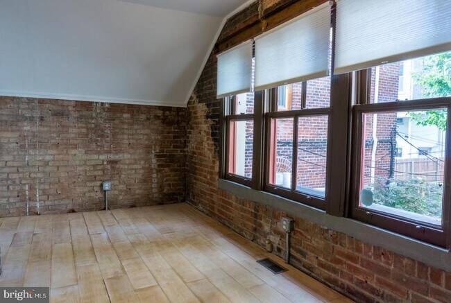 Building Photo - 1625 Brandywine St