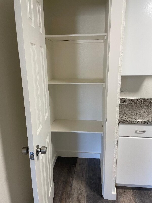 Building Photo - 18 2nd Ave N