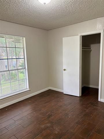 Building Photo - 3008 Townbluff Dr