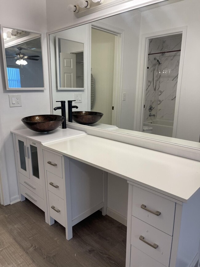 Building Photo - 1141 Calamondin Terrace