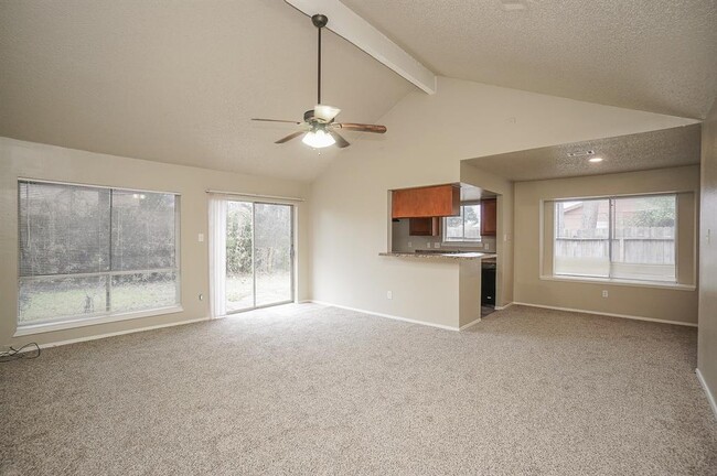 Building Photo - 15607 Cabot Creek Cir