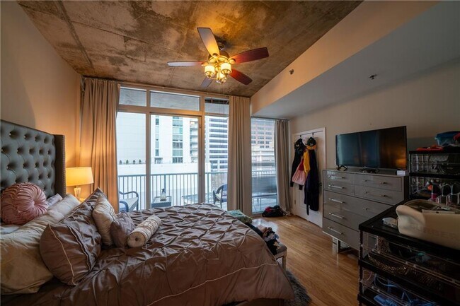 Building Photo - 44 Peachtree Pl NE