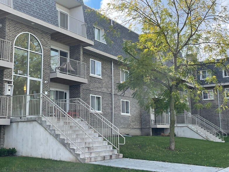 Building Photo - 920 Jonathon Ct