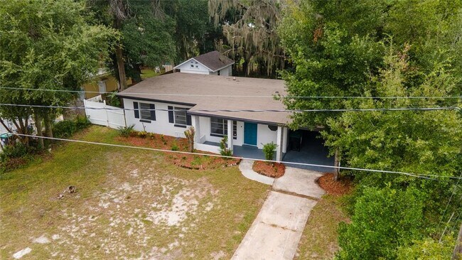 Building Photo - 906 San Domingo Rd