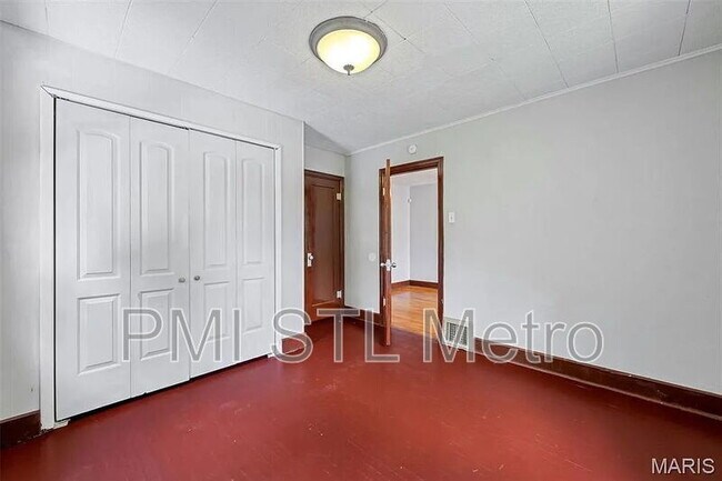 Building Photo - 5212 Fletcher St