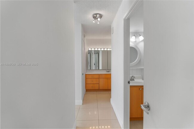 Building Photo - 7135 Collins Ave