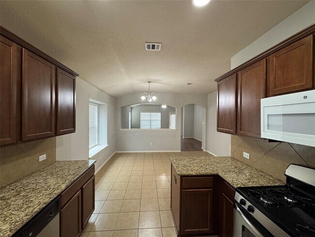 Building Photo - 1036 Estival Dr