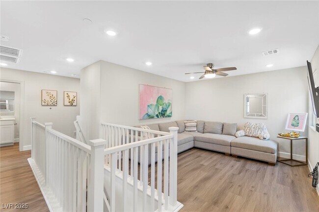 Building Photo - 302 Quail Dove Ave