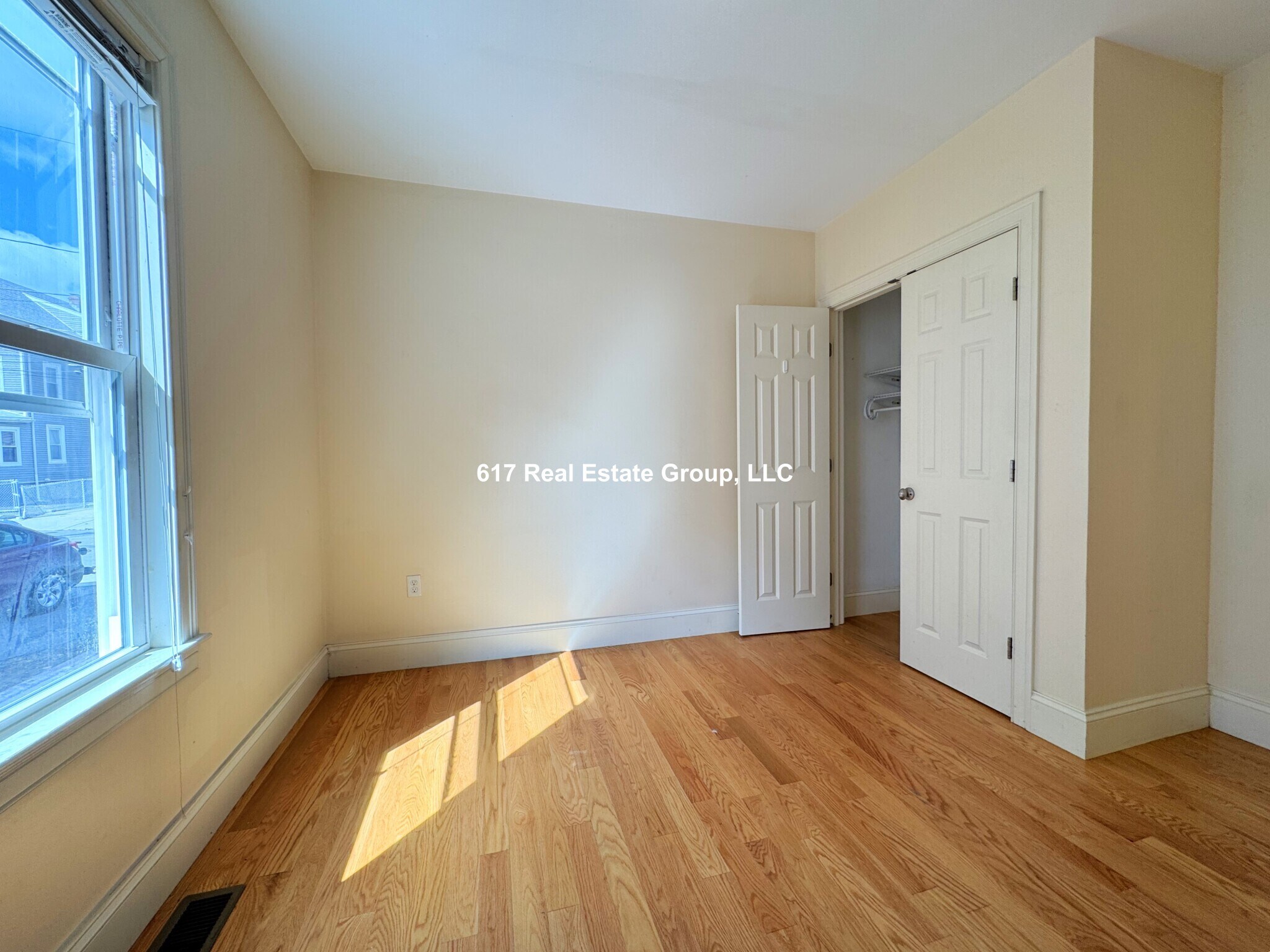 Building Photo - 35 Pratt St