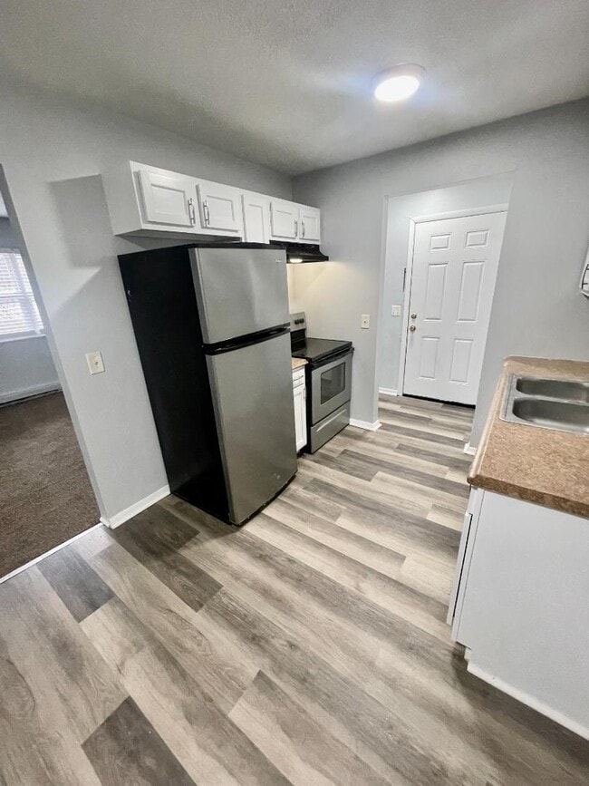 Building Photo - 1338 Brooke Park Dr