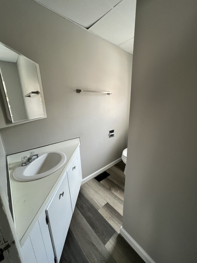 Building Photo - 31 Crockett St