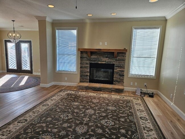 Building Photo - 555 Paint Creek Rd