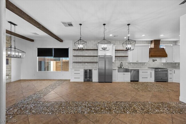 Building Photo - 6332 Peggotty Ave