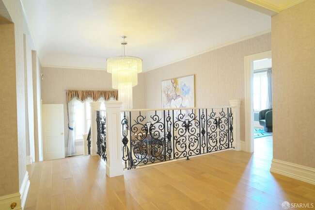 Building Photo - 2505 Divisadero St