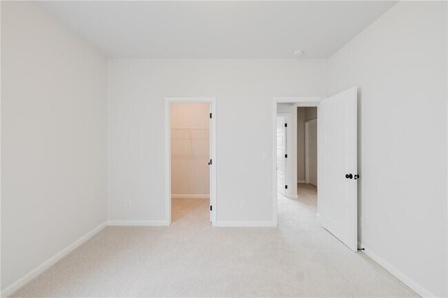 Building Photo - 1814 Westfall Lndg