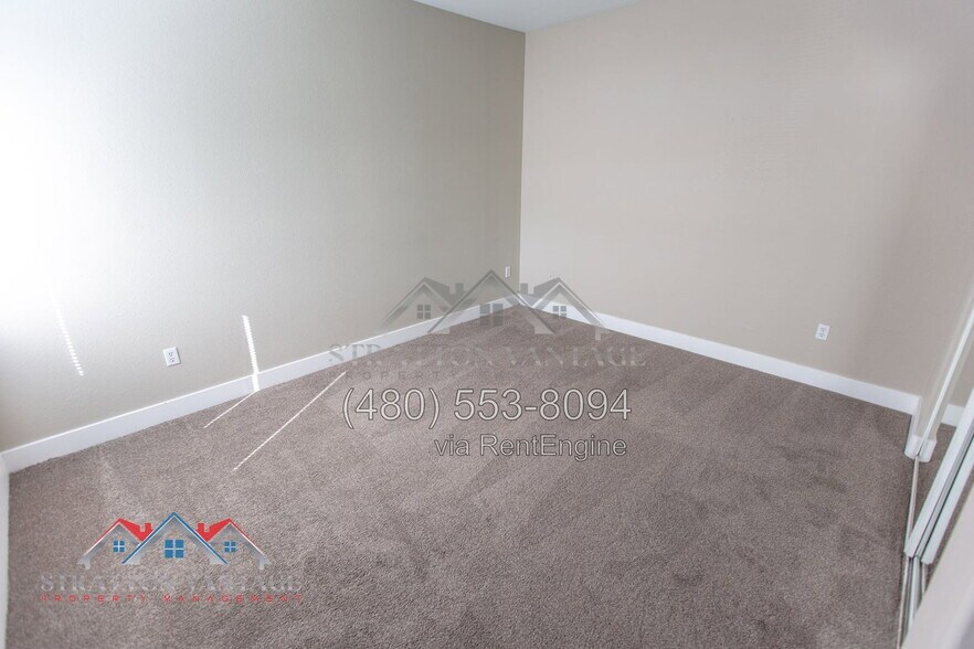 Building Photo - 15050 N Thompson Peak Pkwy