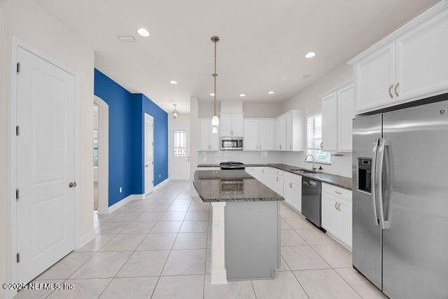 Building Photo - 61 Spindrift Ct