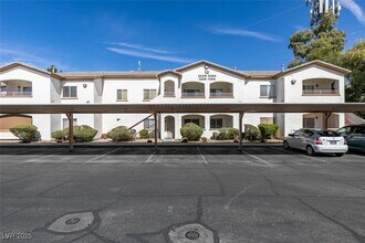 Building Photo - 5655 E Sahara Ave