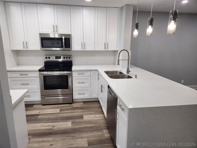 Building Photo - 3667 Carambola Cir