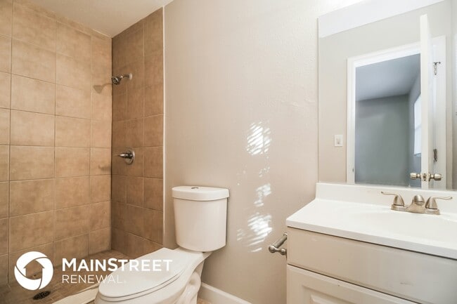 Building Photo - 4450 Swift Ave