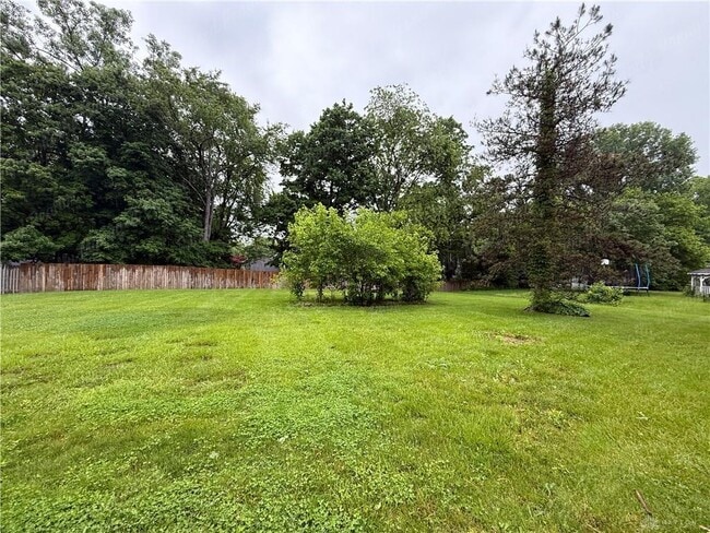 Building Photo - 4418-4420 Edelweiss Dr