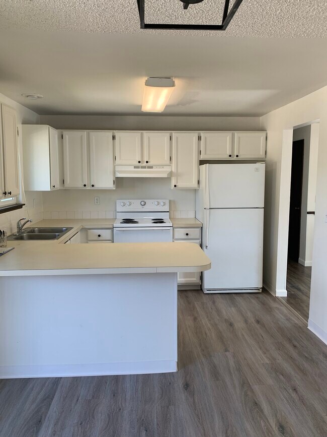 Building Photo - 11325 E 16th Ave