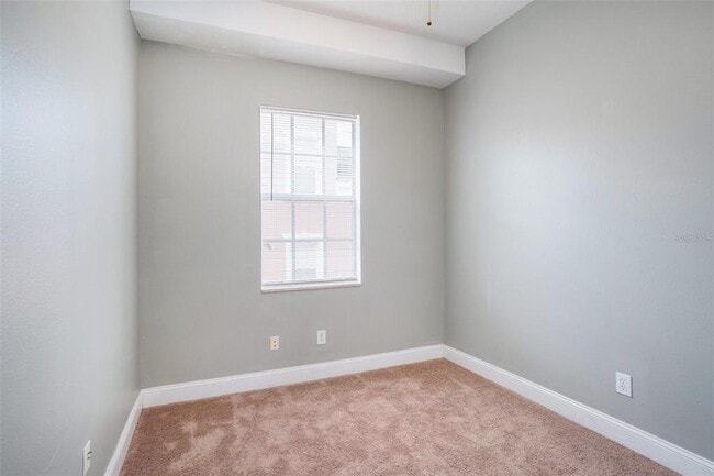 Building Photo - 2419 Victoria Gardens Ln