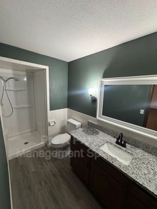 Building Photo - 3332 S Southlyn Pl