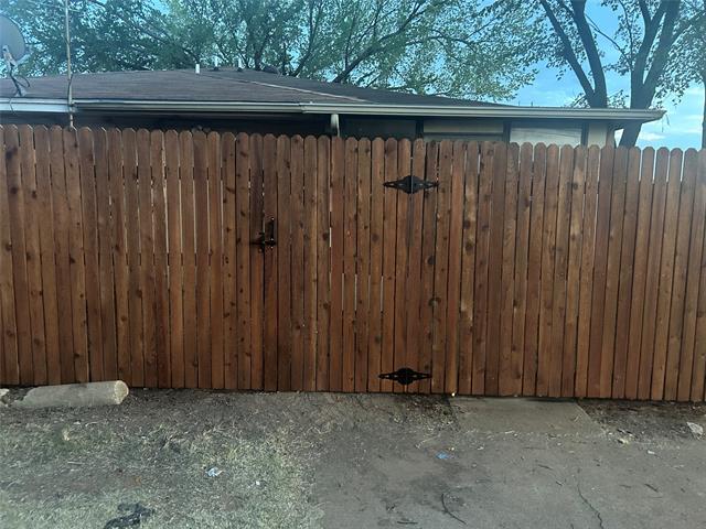 Building Photo - 2301 Lido Ln