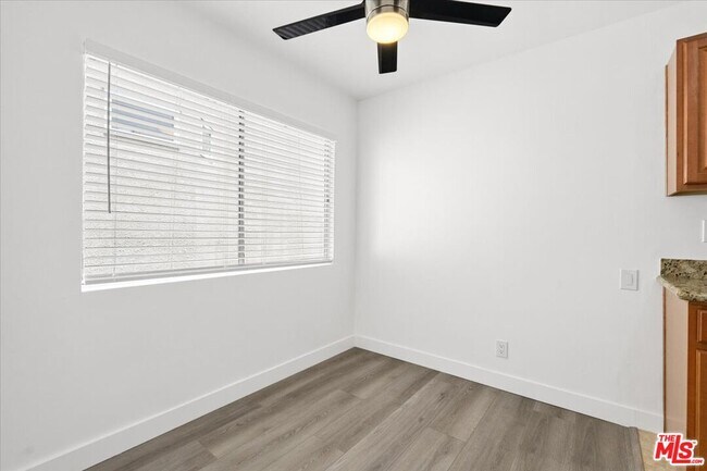 Building Photo - 612 Huntley Dr