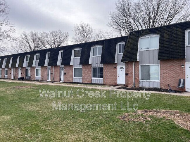 Building Photo - 5520 Beavercrest Dr